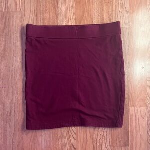 Maroon stretch skirt